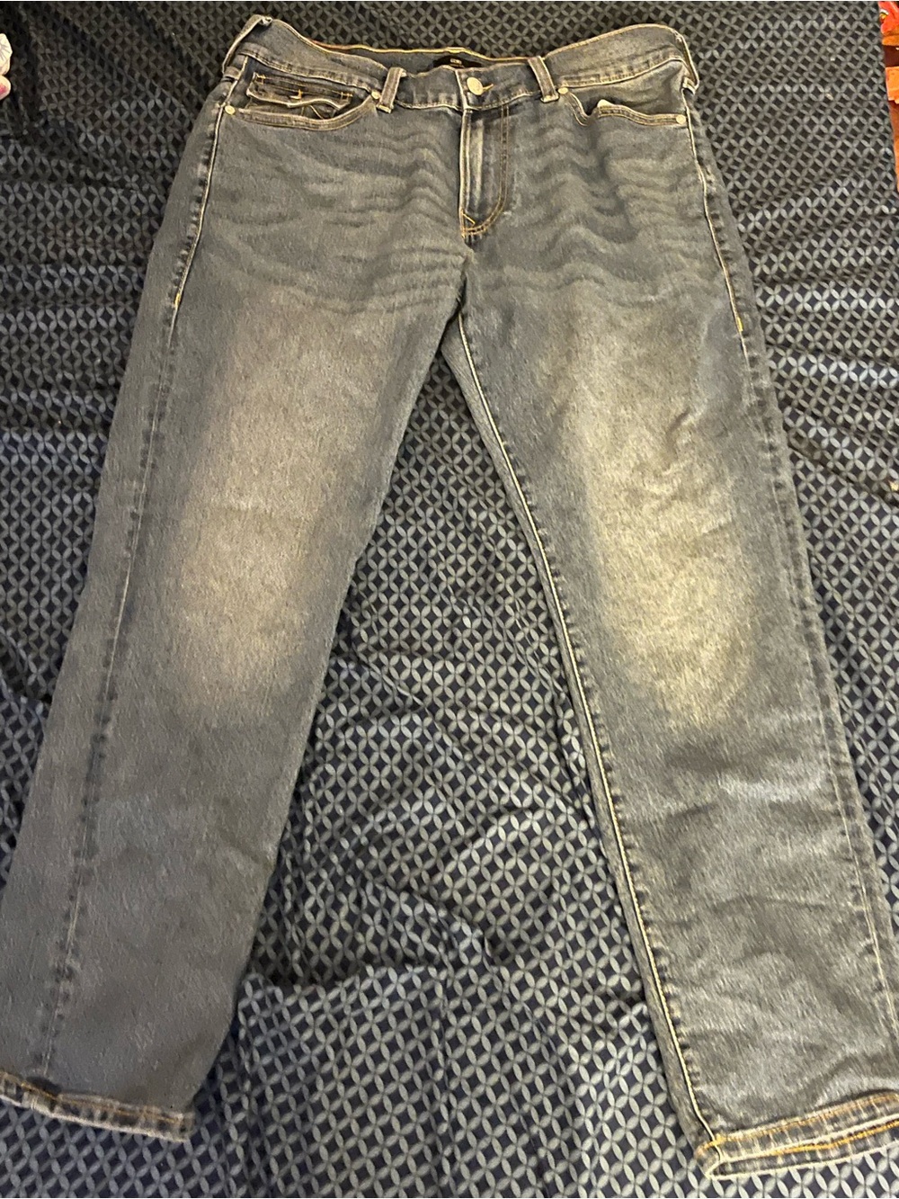 True Religion Men's relaxed slim Jeans in Washed Blue